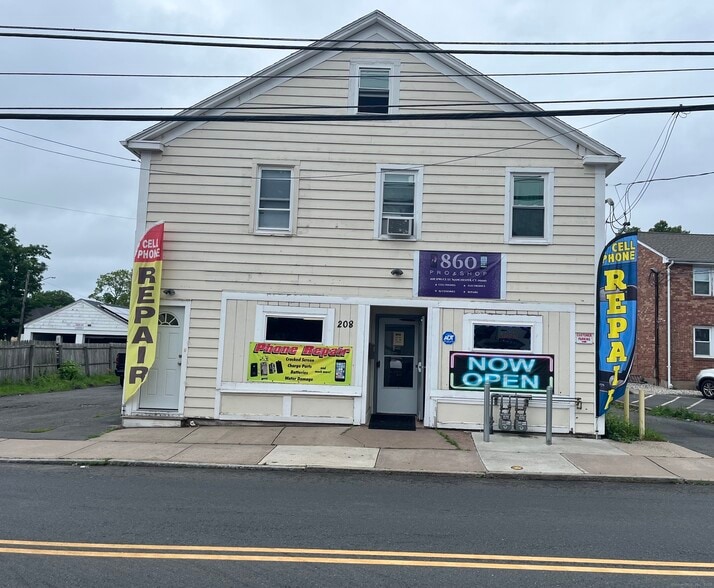 208 Spruce St, Manchester, CT for sale - Building Photo - Image 2 of 13