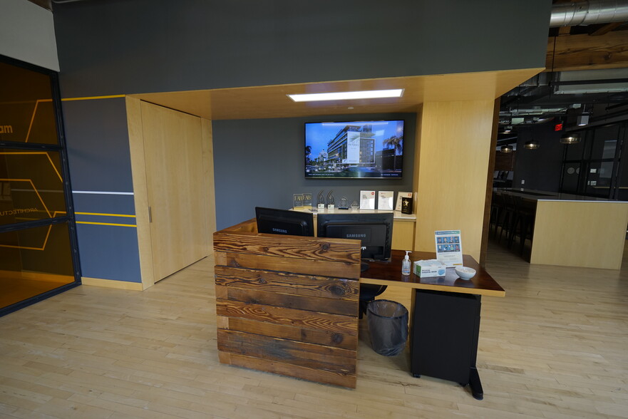 201 Main St SE, Minneapolis, MN for lease - Interior Photo - Image 2 of 17