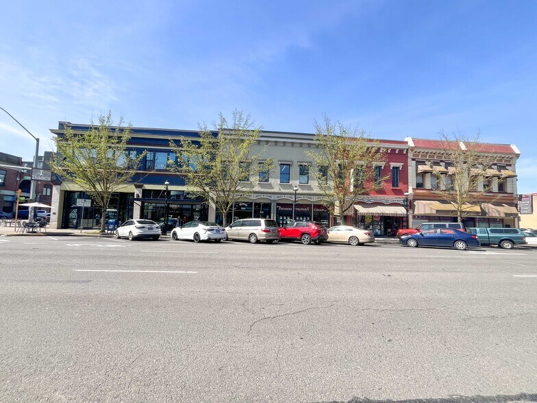 223 Commercial St NE, Salem, OR for lease - Building Photo - Image 1 of 36
