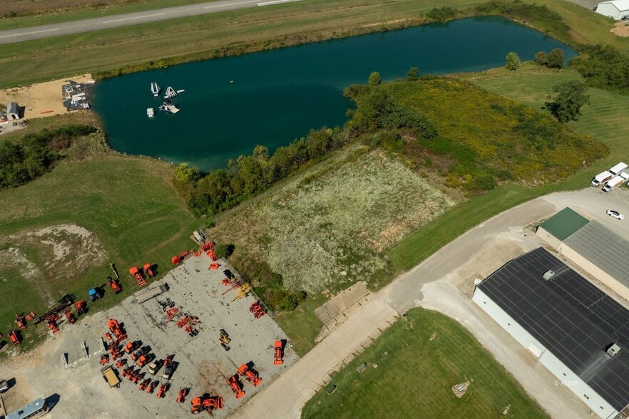 2 Commerce Dr, Gallipolis, OH for sale - Building Photo - Image 3 of 9