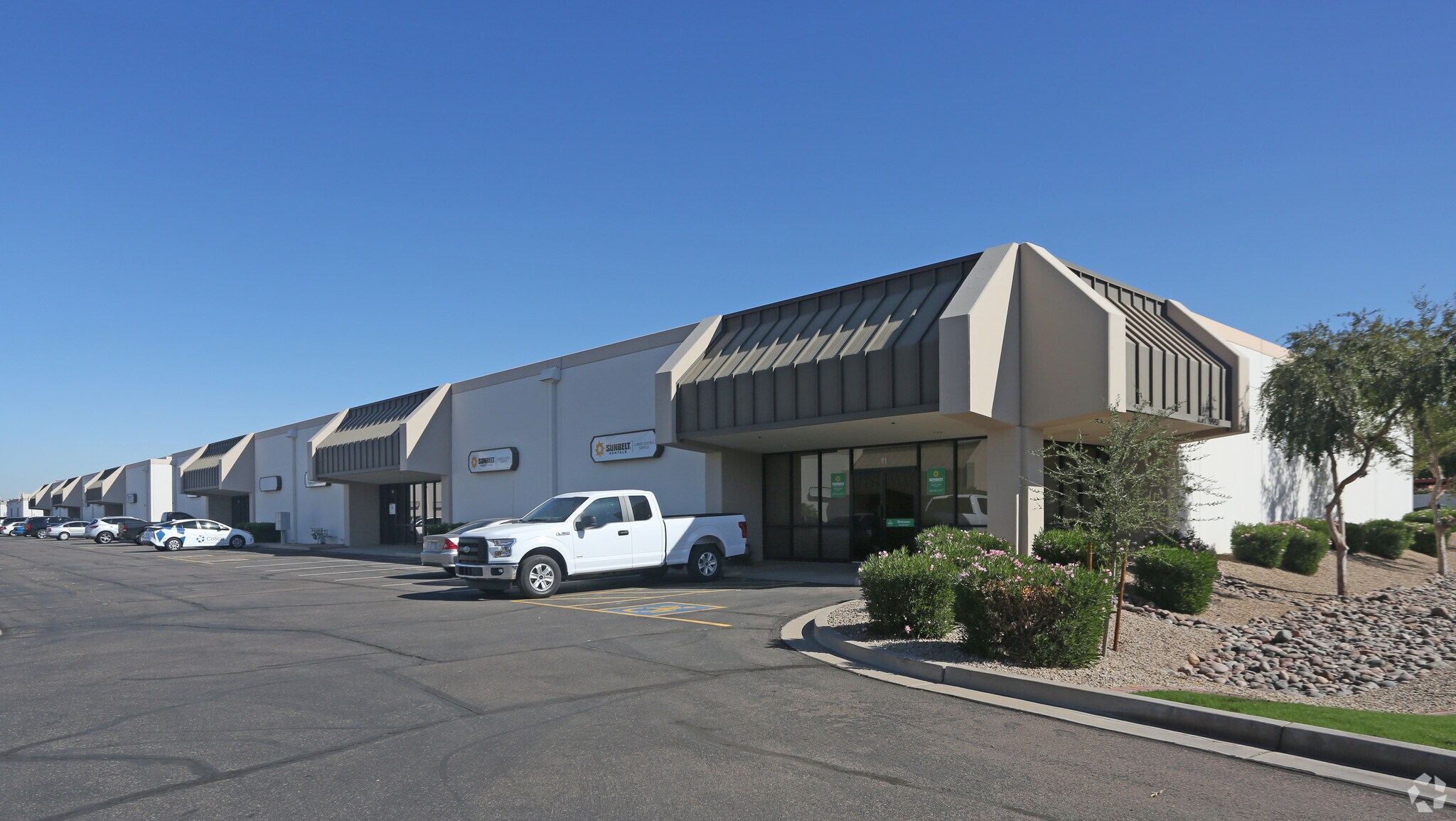 3801 E Roeser Rd, Phoenix, AZ for lease Building Photo- Image 1 of 9