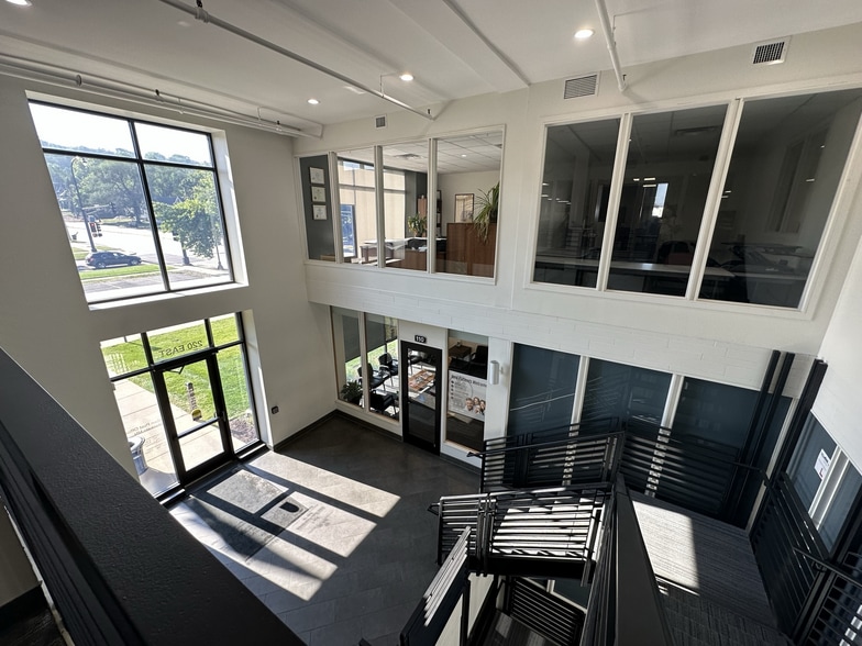 220 Main St E, Mankato, MN for lease - Interior Photo - Image 3 of 12