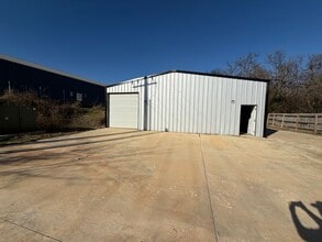 3875 E Waterloo Rd, Edmond, OK for lease Building Photo- Image 1 of 8