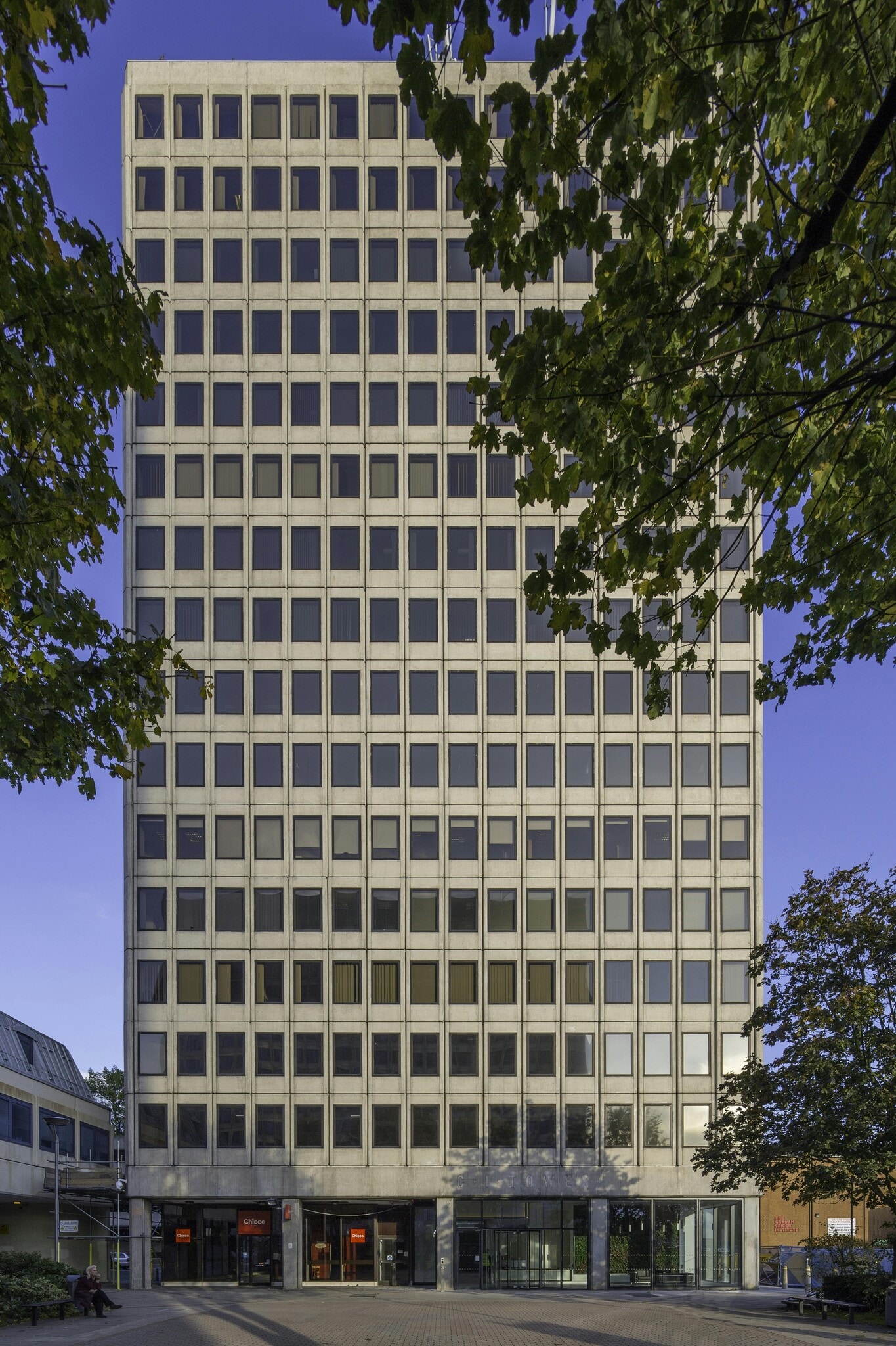 St Georges Sq, New Malden for lease Building Photo- Image 1 of 7