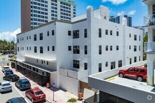 2814 Collins Ave, Miami Beach, FL for lease - Building Photo - Image 3 of 5