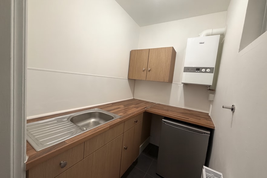 Hayseech Rd, Halesowen for lease - Building Photo - Image 3 of 8