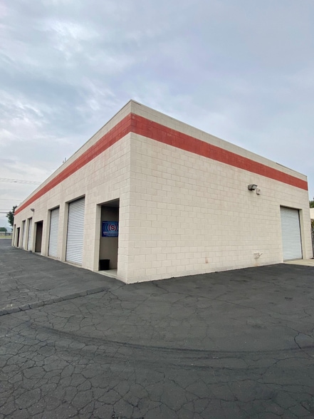 1370-1376 E Cypress Rd, Covina, CA for lease - Building Photo - Image 1 of 17