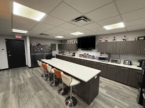 1818 S Australian Ave, West Palm Beach, FL for lease Interior Photo- Image 2 of 6