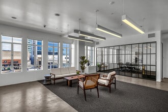 631 Wilshire Blvd, Santa Monica, CA for lease Interior Photo- Image 2 of 4