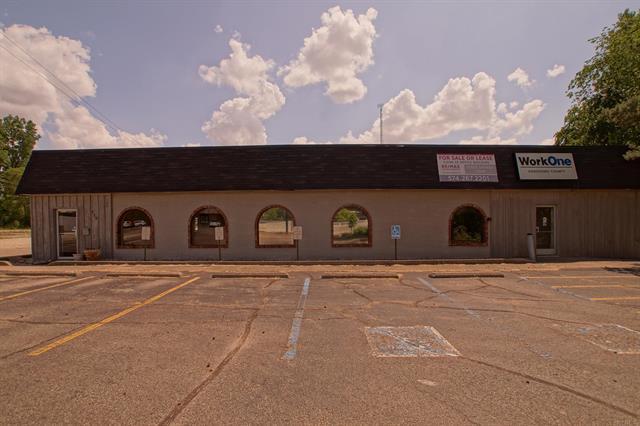 719 S Buffalo St, Warsaw, IN for lease - Primary Photo - Image 1 of 23