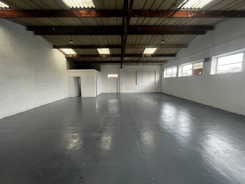 Station Rd, Hailsham for sale - Building Photo - Image 1 of 1