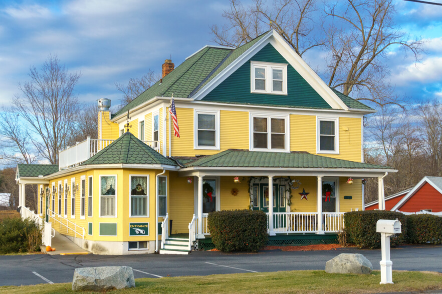 181 W State St, Granby, MA for sale - Primary Photo - Image 2 of 61