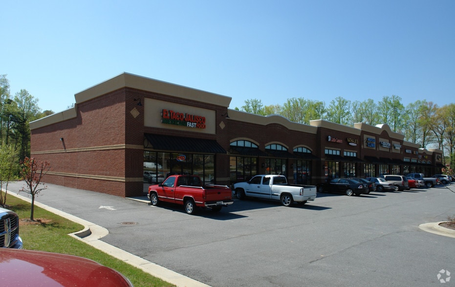 2033 Buford Hwy, Buford, GA for sale - Primary Photo - Image 1 of 1