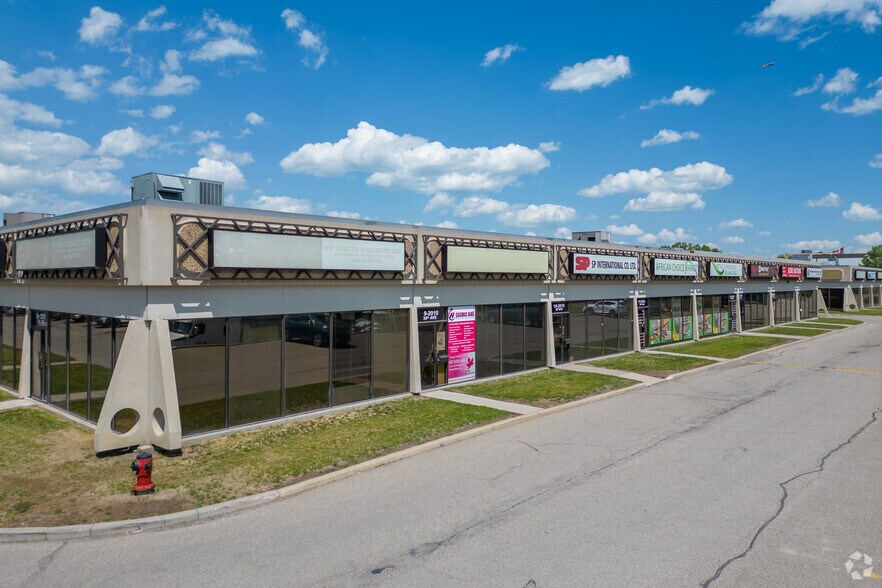 2010 30th Ave NE, Calgary, AB for sale - Building Photo - Image 1 of 1