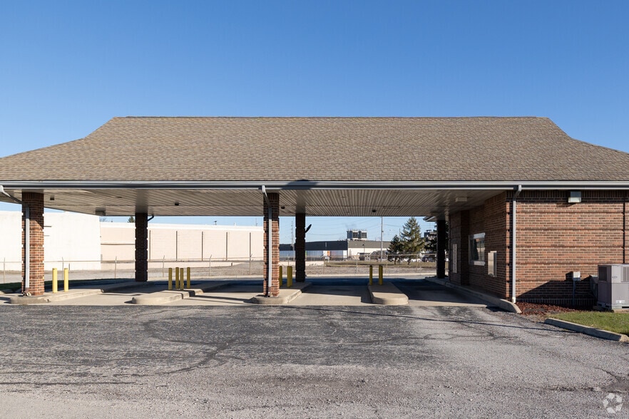 1700 Western Ave, Findlay, OH for sale - Building Photo - Image 3 of 9