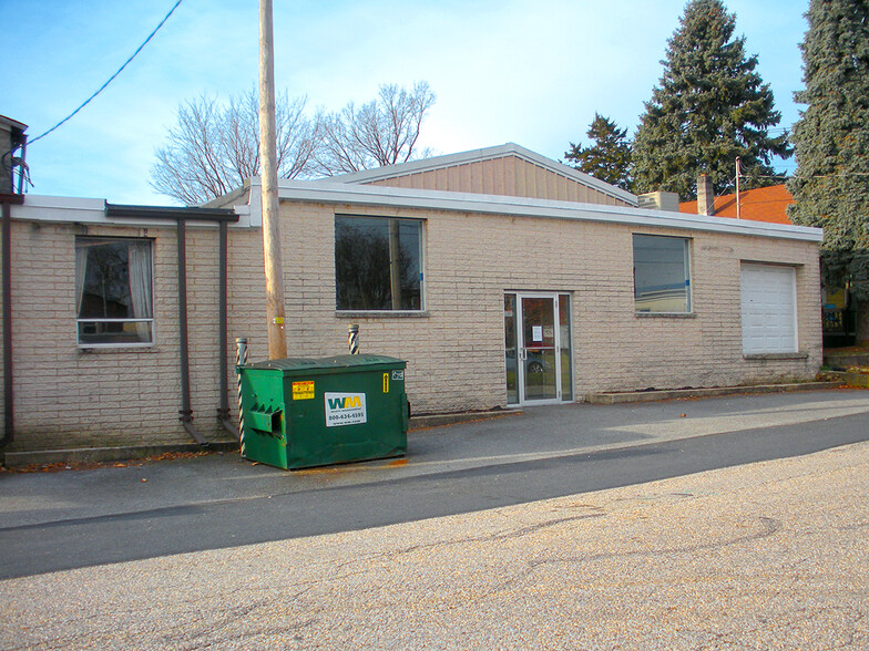 148 Reno Ave, New Cumberland, PA for sale - Primary Photo - Image 1 of 1