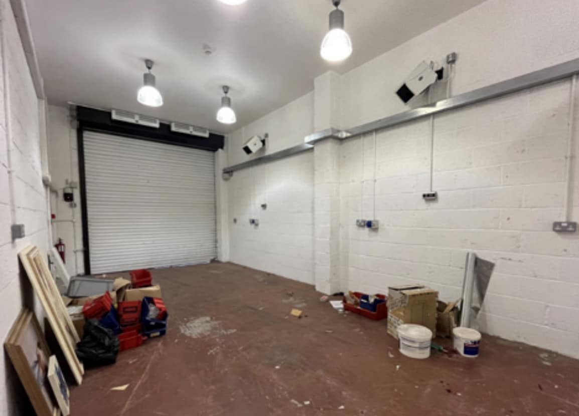 Knowle Ln, Eastleigh for lease Interior Photo- Image 1 of 4