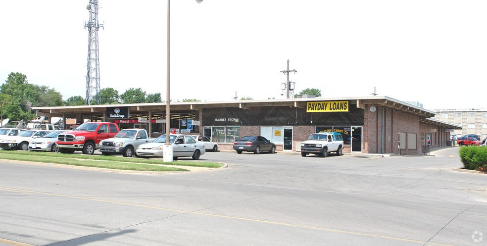 1400-1414 SW 17th St, Topeka, KS for sale - Primary Photo - Image 1 of 1