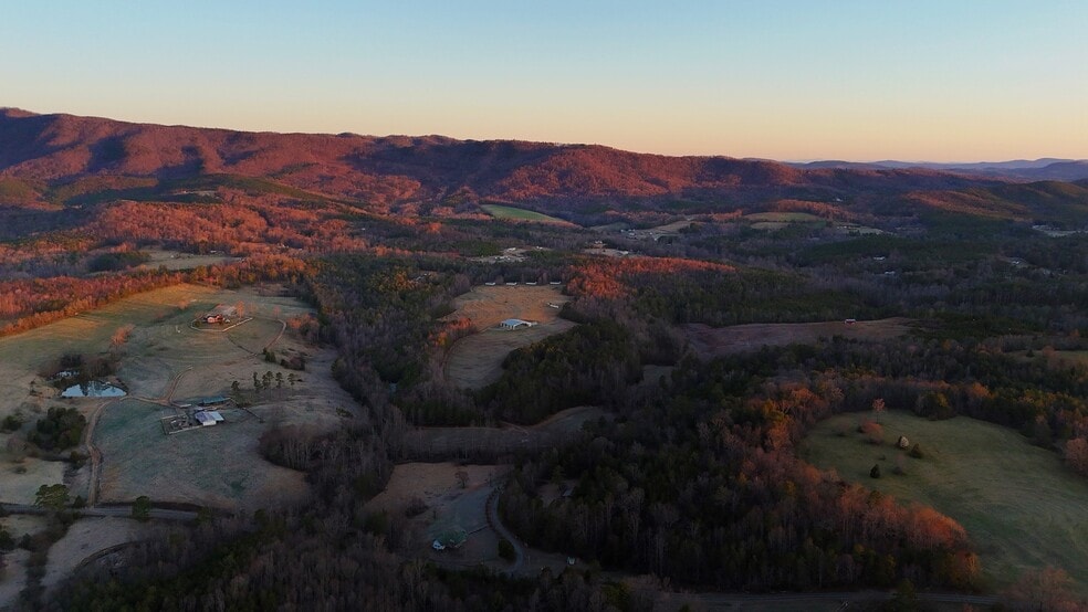 142 Mace Rd, Casar, NC for sale - Building Photo - Image 3 of 35