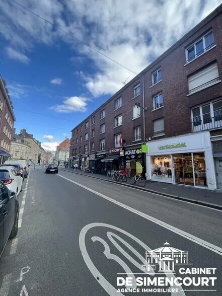 Flex in Amiens for lease - Building Photo - Image 1 of 1