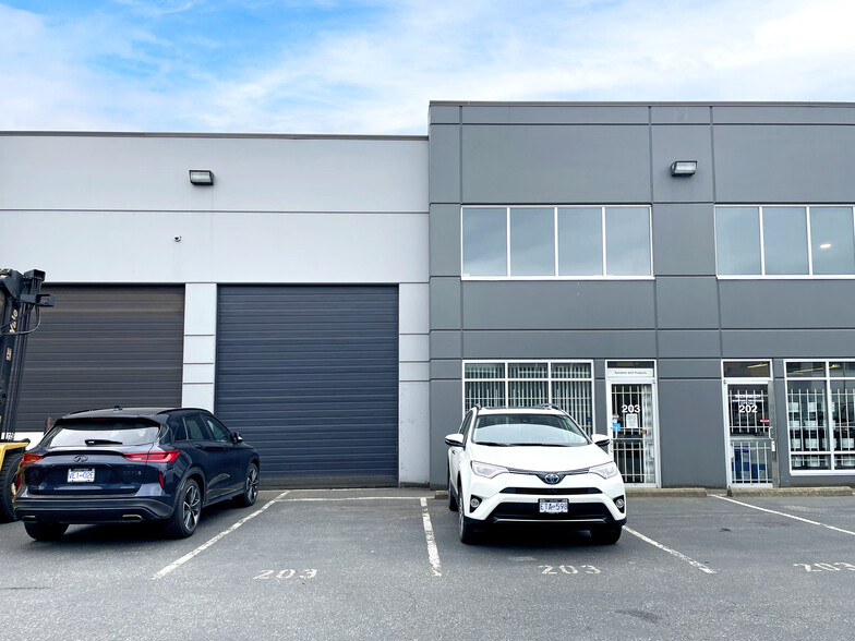 9466 189th St, Surrey, BC for lease - Building Photo - Image 2 of 5