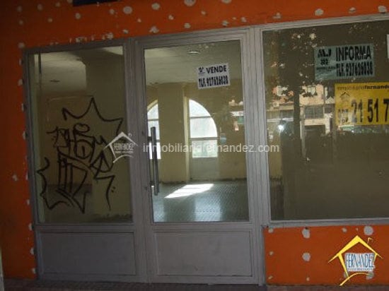 Retail in Cáceres, Cáceres for lease - Building Photo - Image 1 of 1