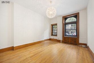 16 W 86th St, New York, NY for lease Interior Photo- Image 2 of 7
