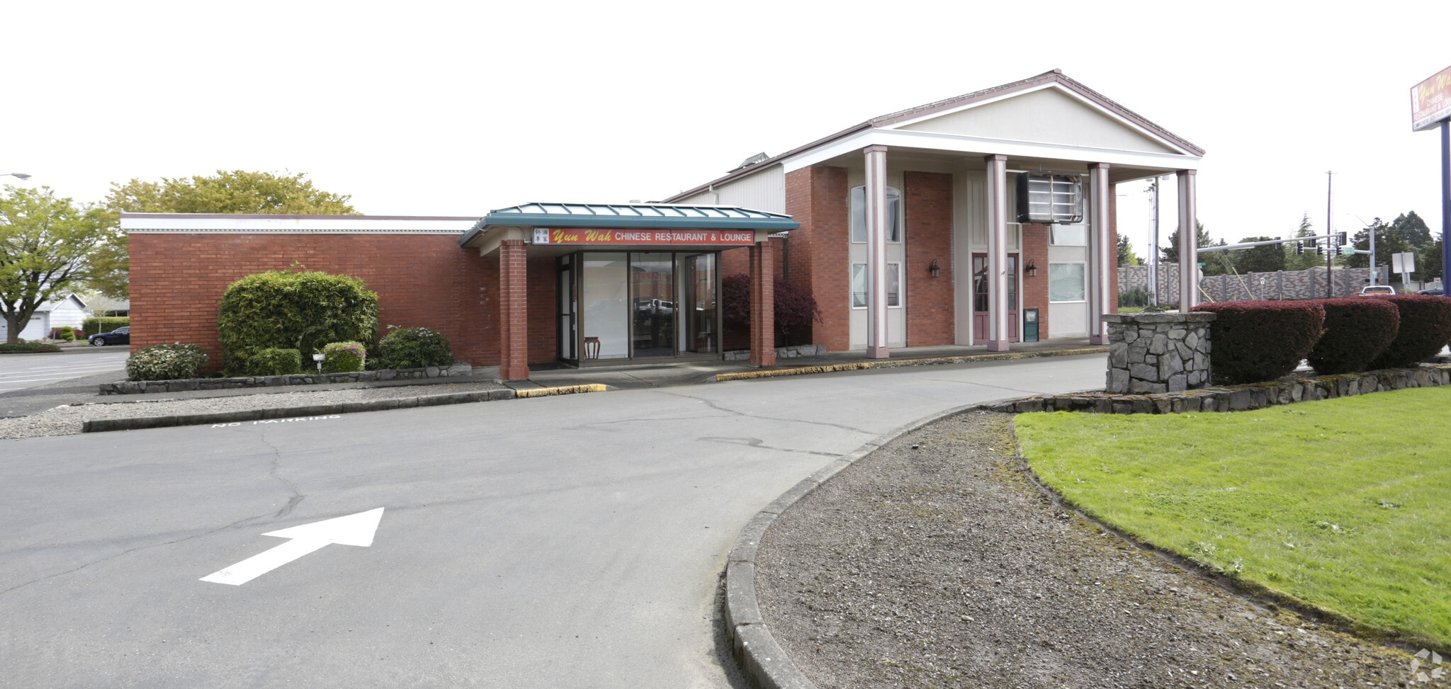 2288 Country Club Rd, Woodburn, OR for sale Primary Photo- Image 1 of 20