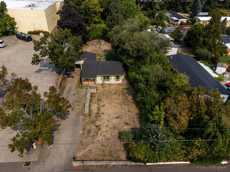 8511 SE Orchard Ln, Happy Valley, OR for sale - Primary Photo - Image 1 of 16