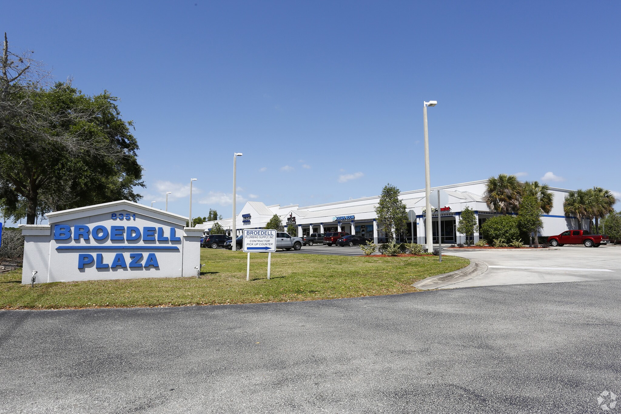 8351 SR 54, New Port Richey, FL for sale Primary Photo- Image 1 of 1