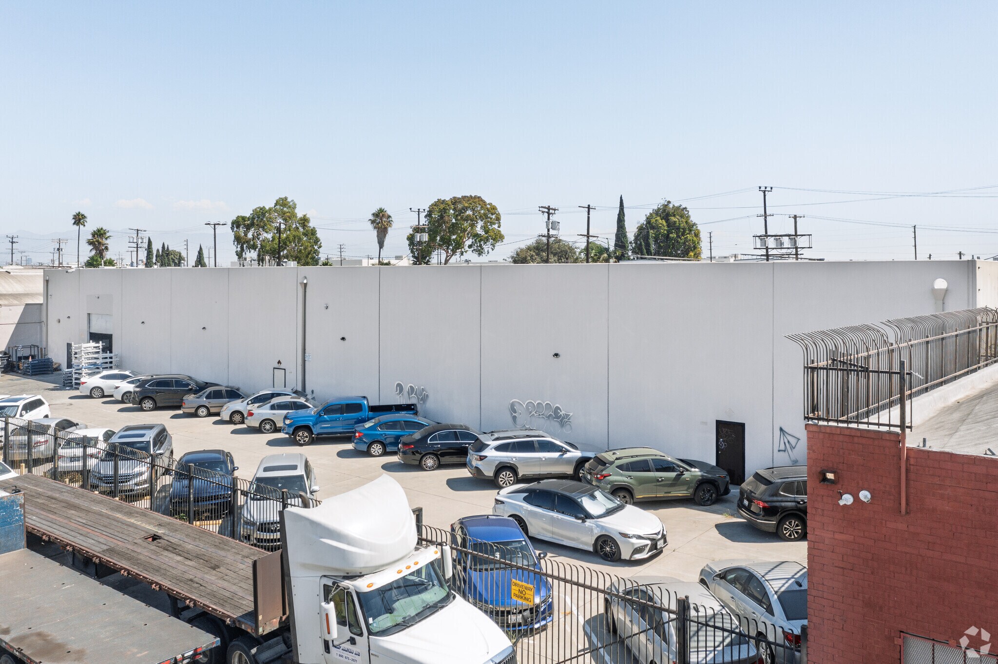 7020 Stanford Ave, Los Angeles, CA for sale Primary Photo- Image 1 of 7