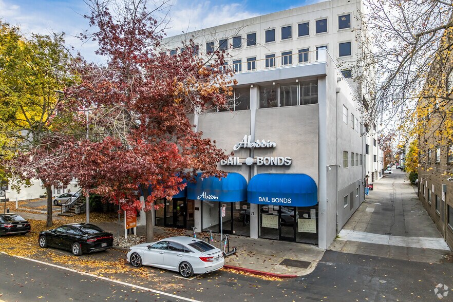 713-715 9th St, Sacramento, CA for lease - Primary Photo - Image 1 of 8