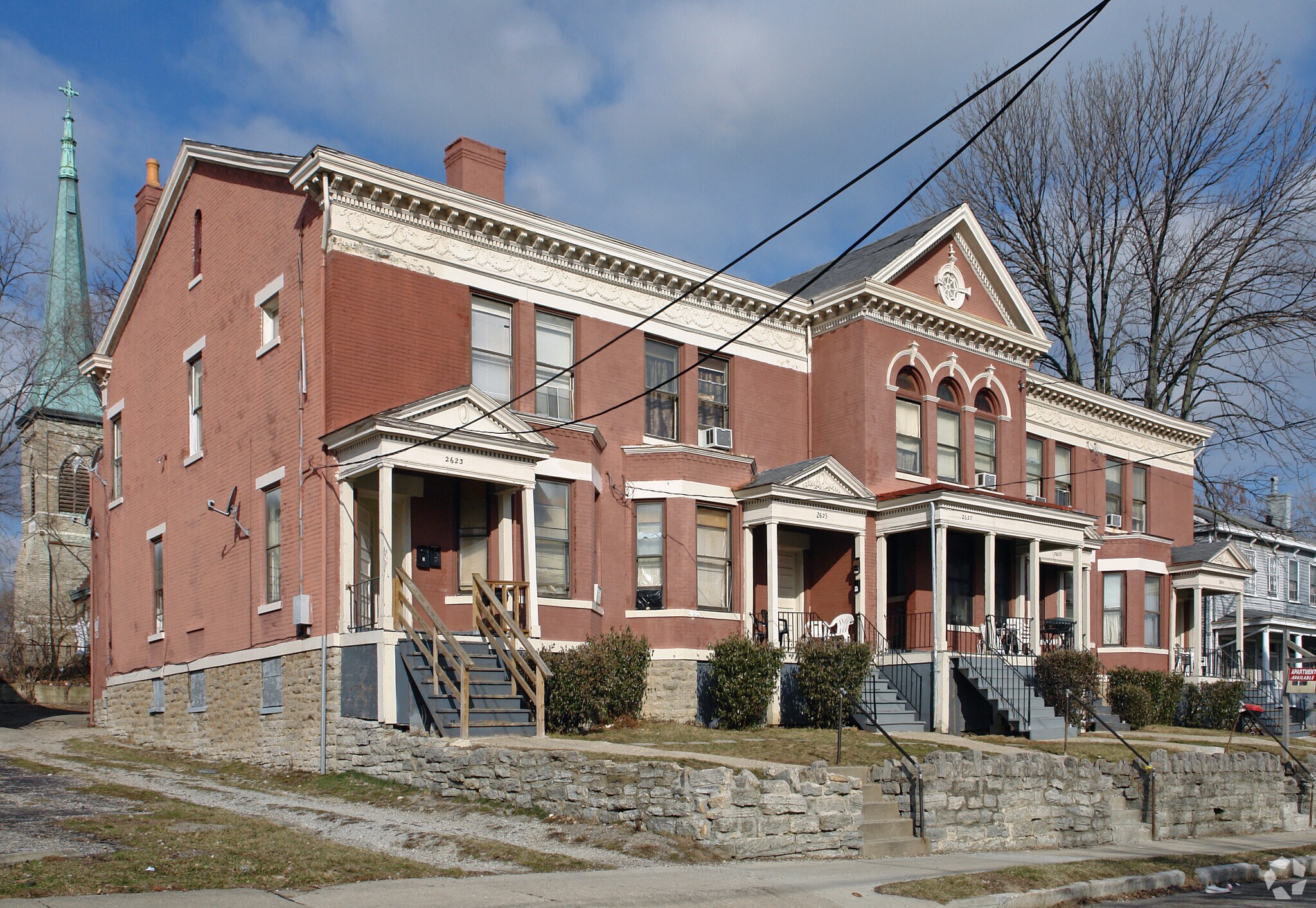 2623 Kemper Ln, Cincinnati, OH for sale Primary Photo- Image 1 of 1