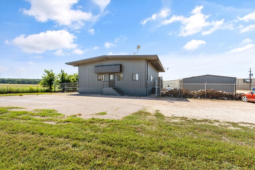 310 Edgewood Ln, Cleburne, TX 76031 - Flex for Sale | LoopNet