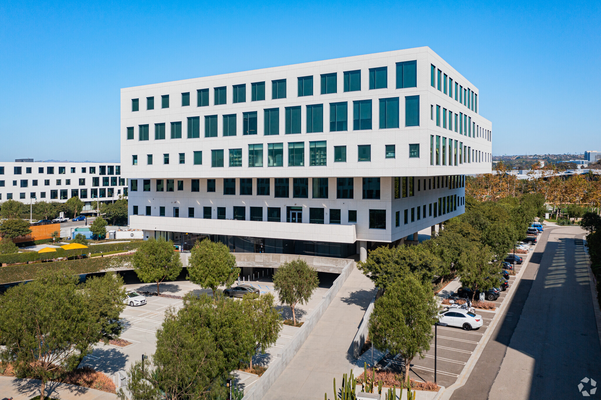 12126 W Waterfront Dr, Playa Vista, CA for sale Primary Photo- Image 1 of 1