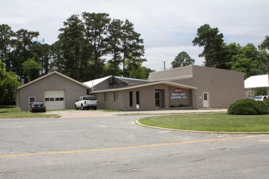 208 N Main St, Fitzgerald, GA for sale - Primary Photo - Image 1 of 10