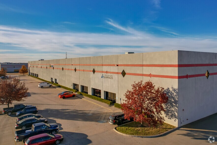 13505-13555 E 61st St, Tulsa, OK for sale - Primary Photo - Image 1 of 1