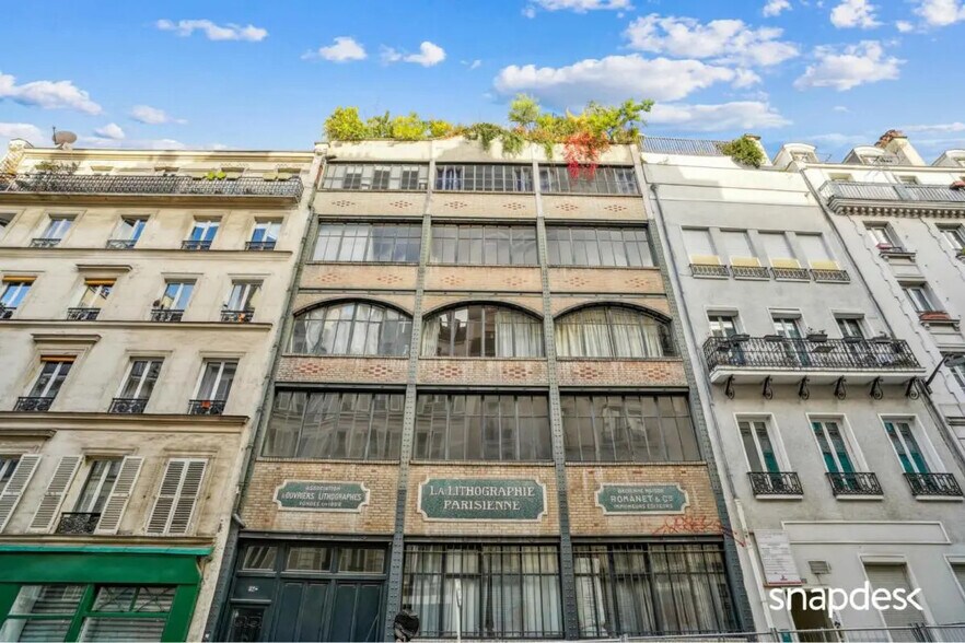 27 Rue Jacques Louvel-Tessier, Paris for lease - Building Photo - Image 1 of 20
