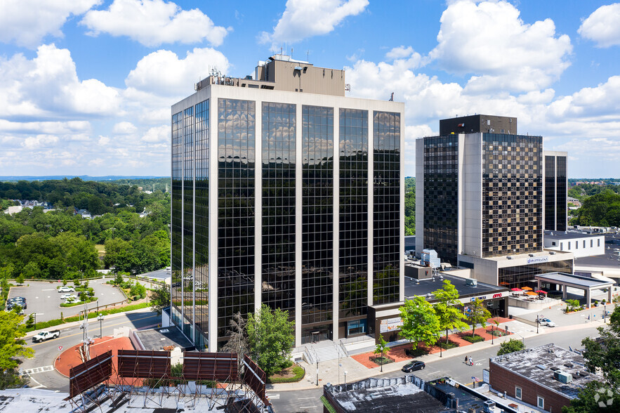 89 Headquarters Plz, Morristown, NJ for lease - Building Photo - Image 1 of 15