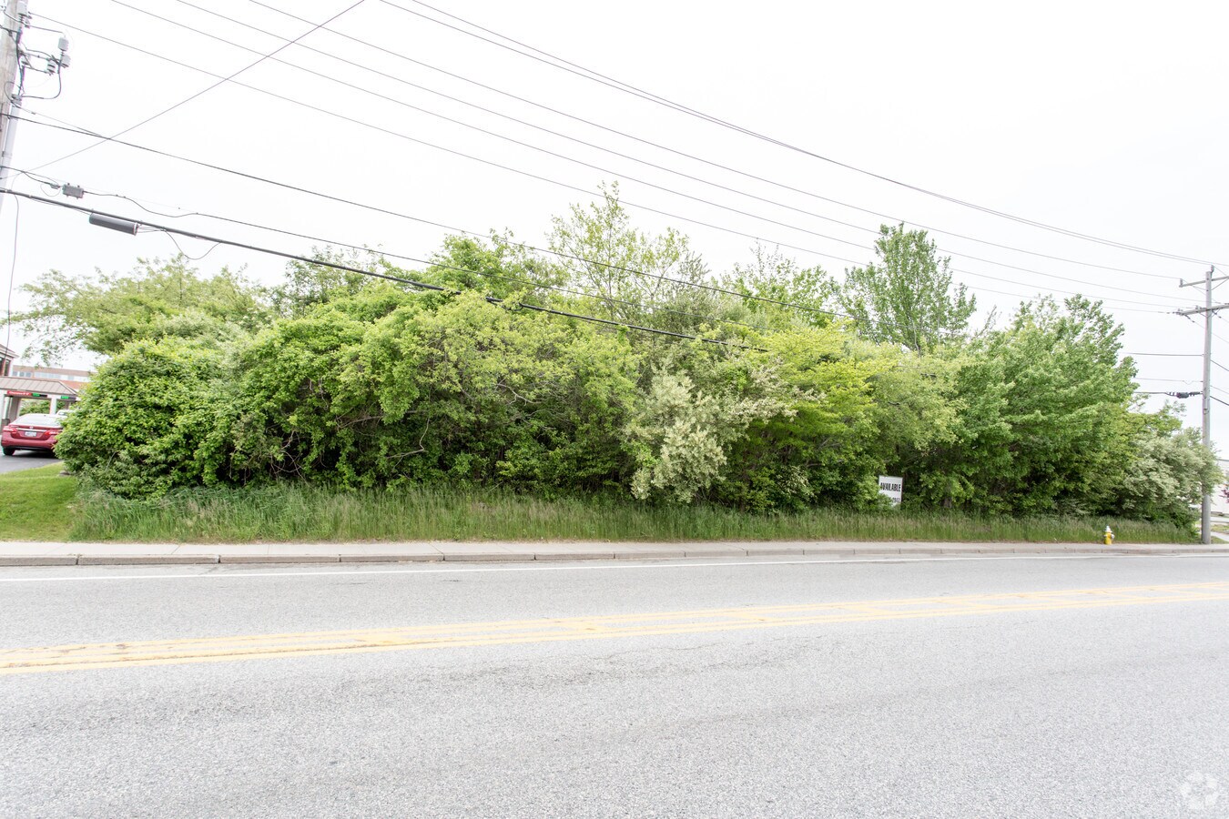 48 Valley Rd, Middletown, RI 02840