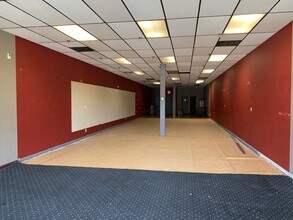 233 North Ave, Dunellen, NJ for lease Interior Photo- Image 2 of 3