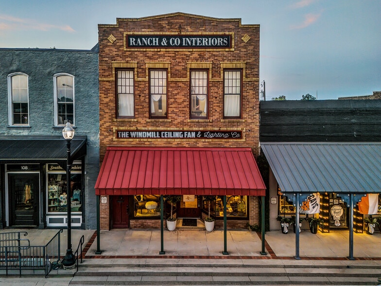 106 W Main St, Pilot Point, TX for sale - Building Photo - Image 3 of 95