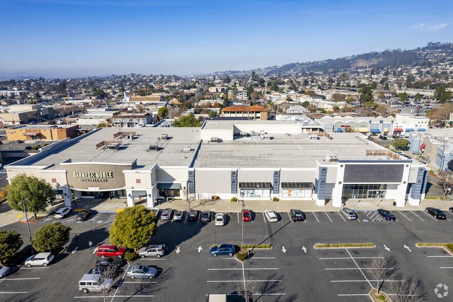 1000-8000 El Cerrito Plz, El Cerrito, CA for lease - Aerial - Image 3 of 13