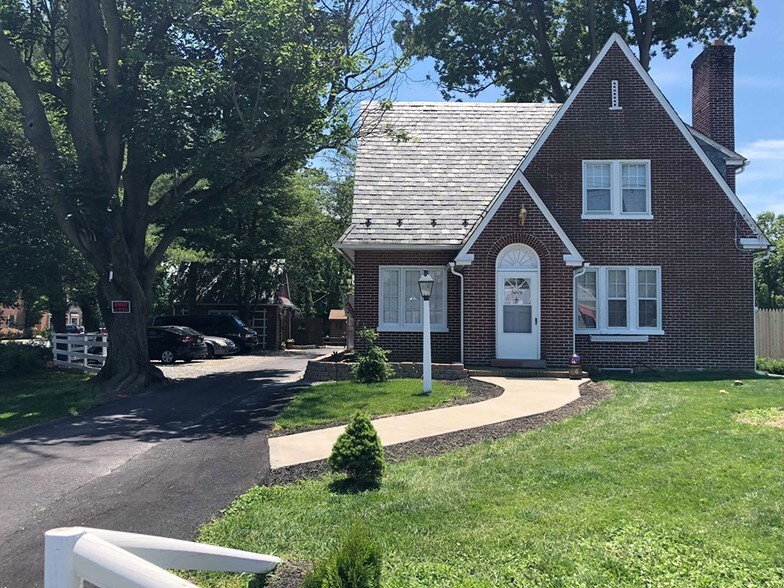 3000 Columbia Ave, Lancaster, PA for sale - Building Photo - Image 1 of 1