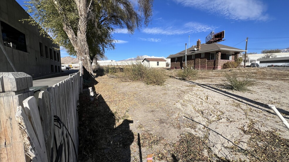 830-850 W State St, Lehi, UT for lease - Building Photo - Image 1 of 6