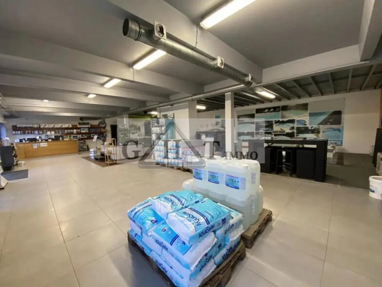 Industrial in SAINT-OUEN-L'AUMONE for sale - Interior Photo - Image 2 of 5