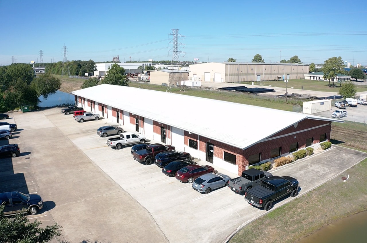 11101-11109 Cutten Rd, Houston, TX for lease Interior Photo- Image 1 of 2