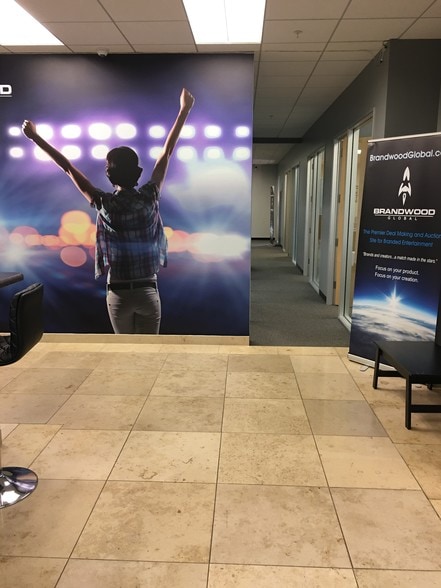 25350 Magic Mountain Pky, Valencia, CA for lease - Building Photo - Image 1 of 15