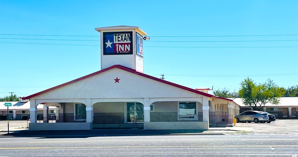 1801 W Dickinson Blvd, Fort Stockton, TX for sale - Primary Photo - Image 1 of 1