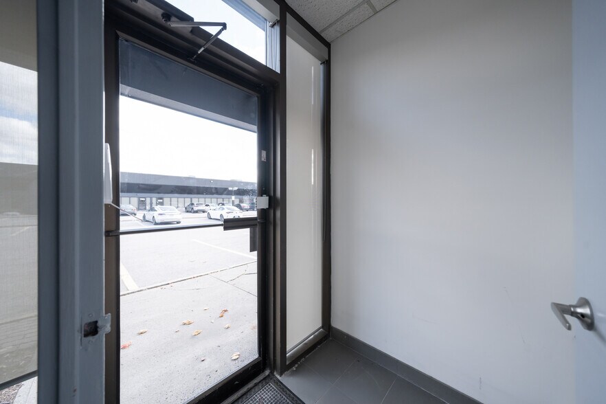 445 Milner Ave, Toronto, ON for sale - Building Photo - Image 1 of 11